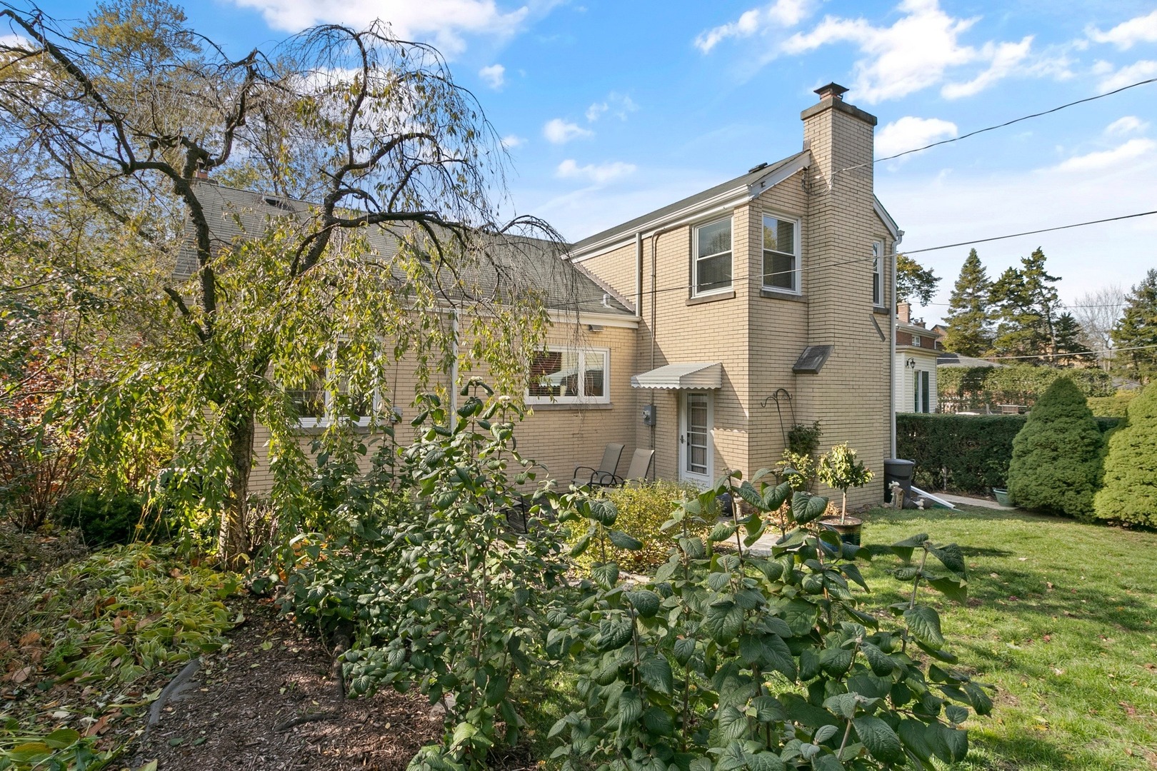 640 Selborne Road Riverside, IL 60546 - Photo 23 of 39