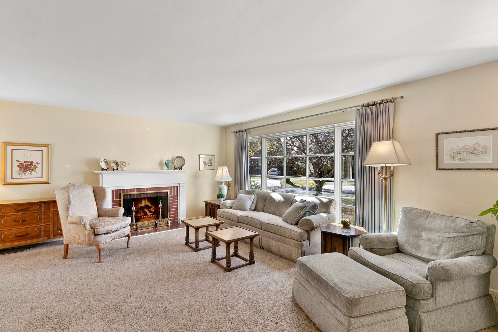 640 Selborne Road Riverside, IL 60546 - Photo 4 of 39