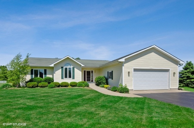 17801 Springbrook Circle Union, IL 60180 - Photo 1 of 15