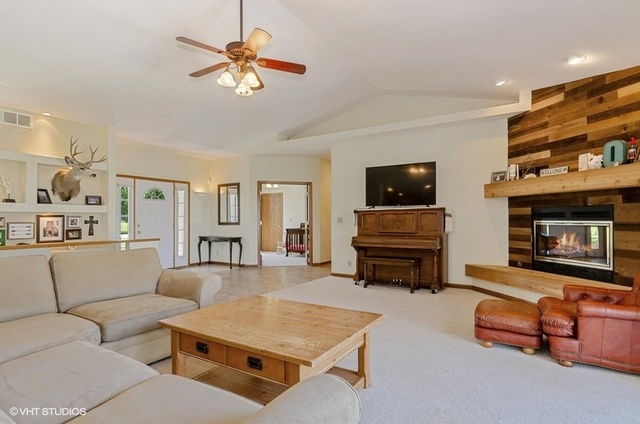 17801 Springbrook Circle Union, IL 60180 - Photo 3 of 15