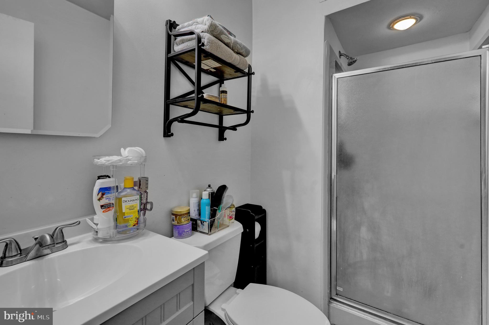 7551 Buttercup Road Macungie, PA 18062 - Photo 17 of 30 on suite