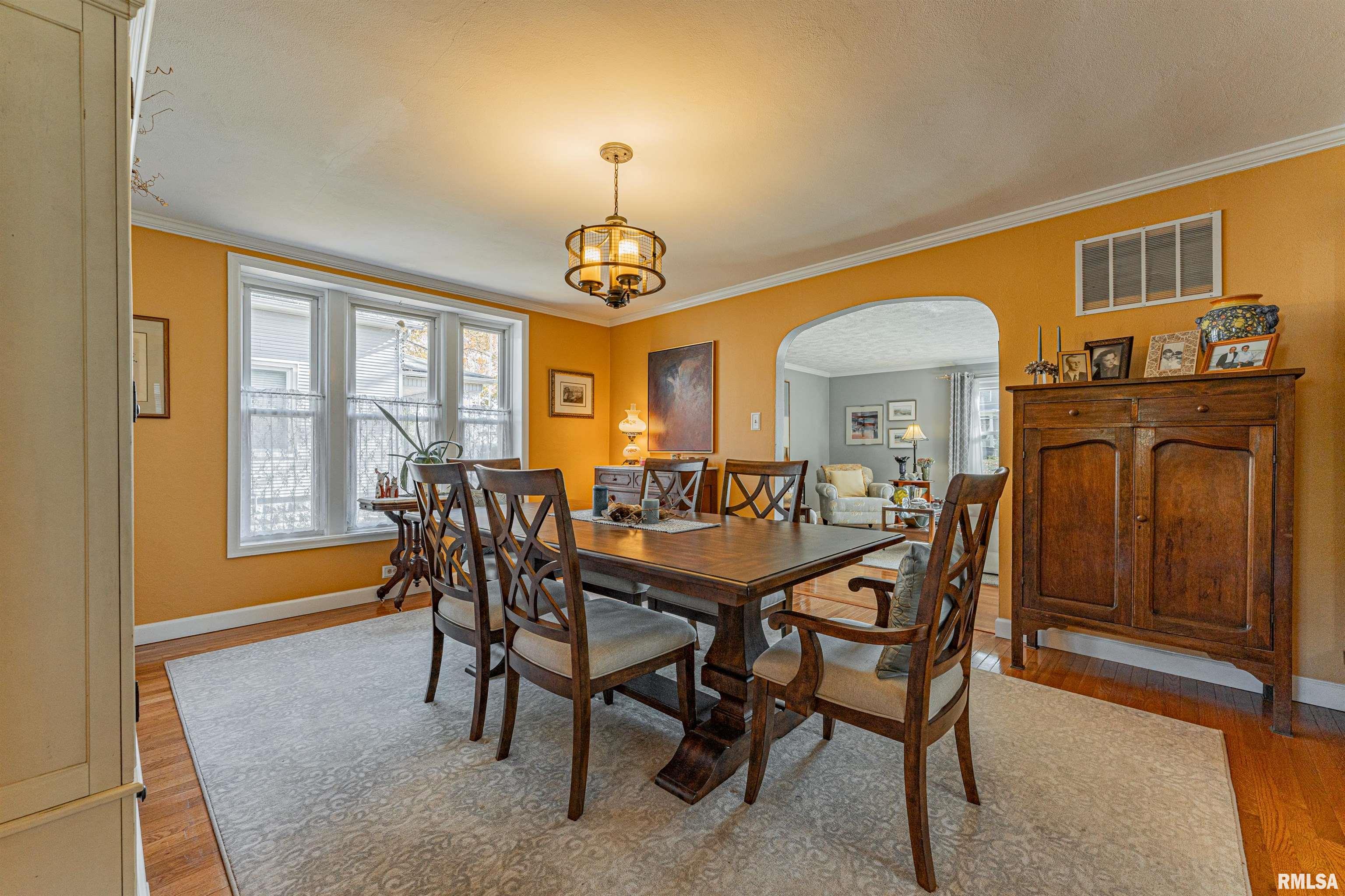 454 8th Street Lincoln, IL 62656 - Photo 13 of 50