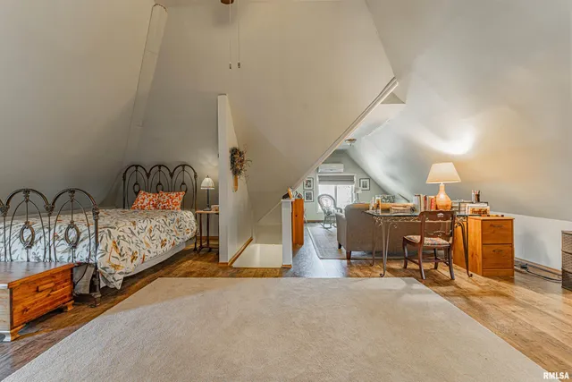 $189,000 | 454 8th Street, Lincoln, IL 62656