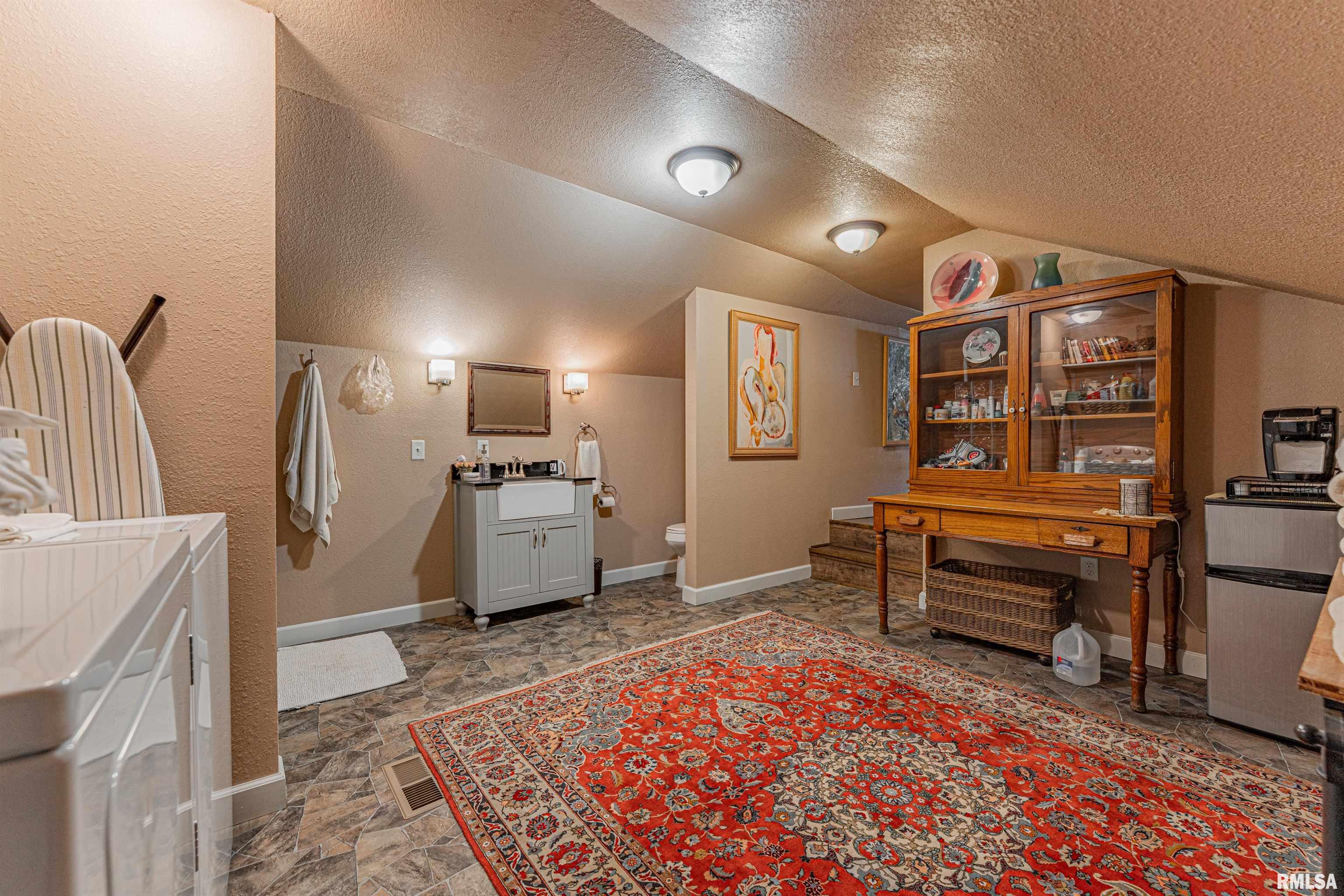 454 8th Street Lincoln, IL 62656 - Photo 32 of 50