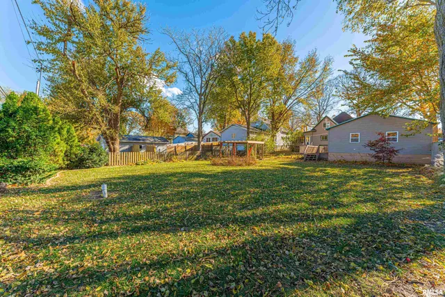 $189,000 | 454 8th Street, Lincoln, IL 62656