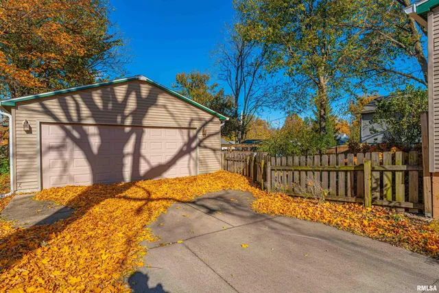 $189,000 | 454 8th Street, Lincoln, IL 62656