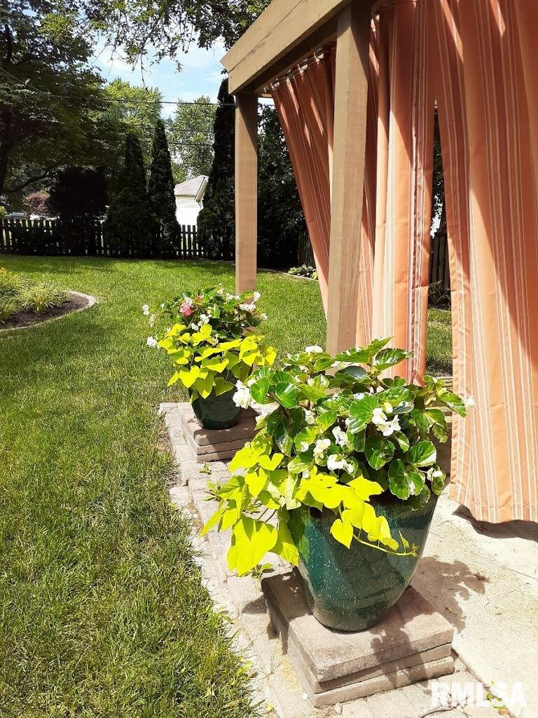 454 8th Street Lincoln, IL 62656 - Photo 46 of 50