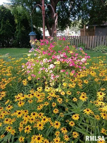 $189,000 | 454 8th Street, Lincoln, IL 62656