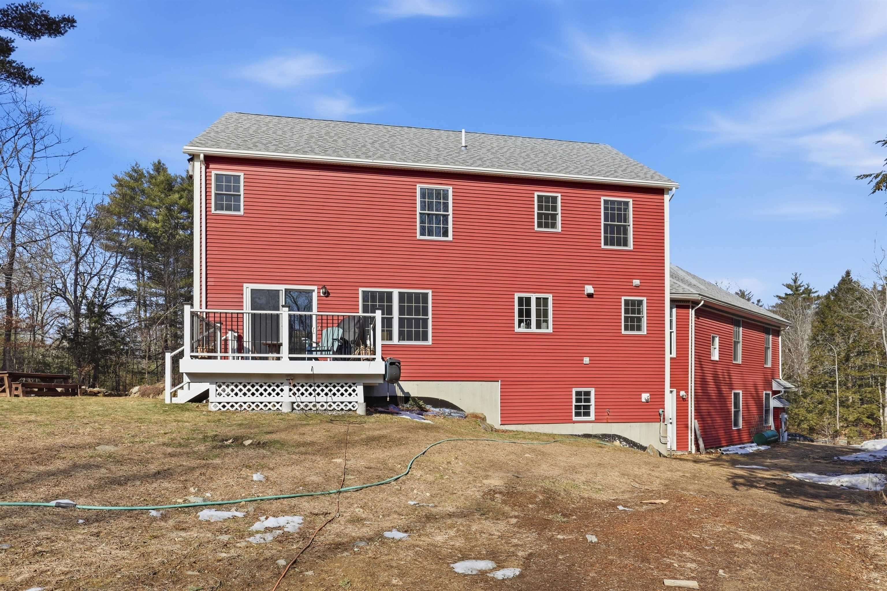 38 Range Road Epsom, NH 03234 - Photo 7 of 55