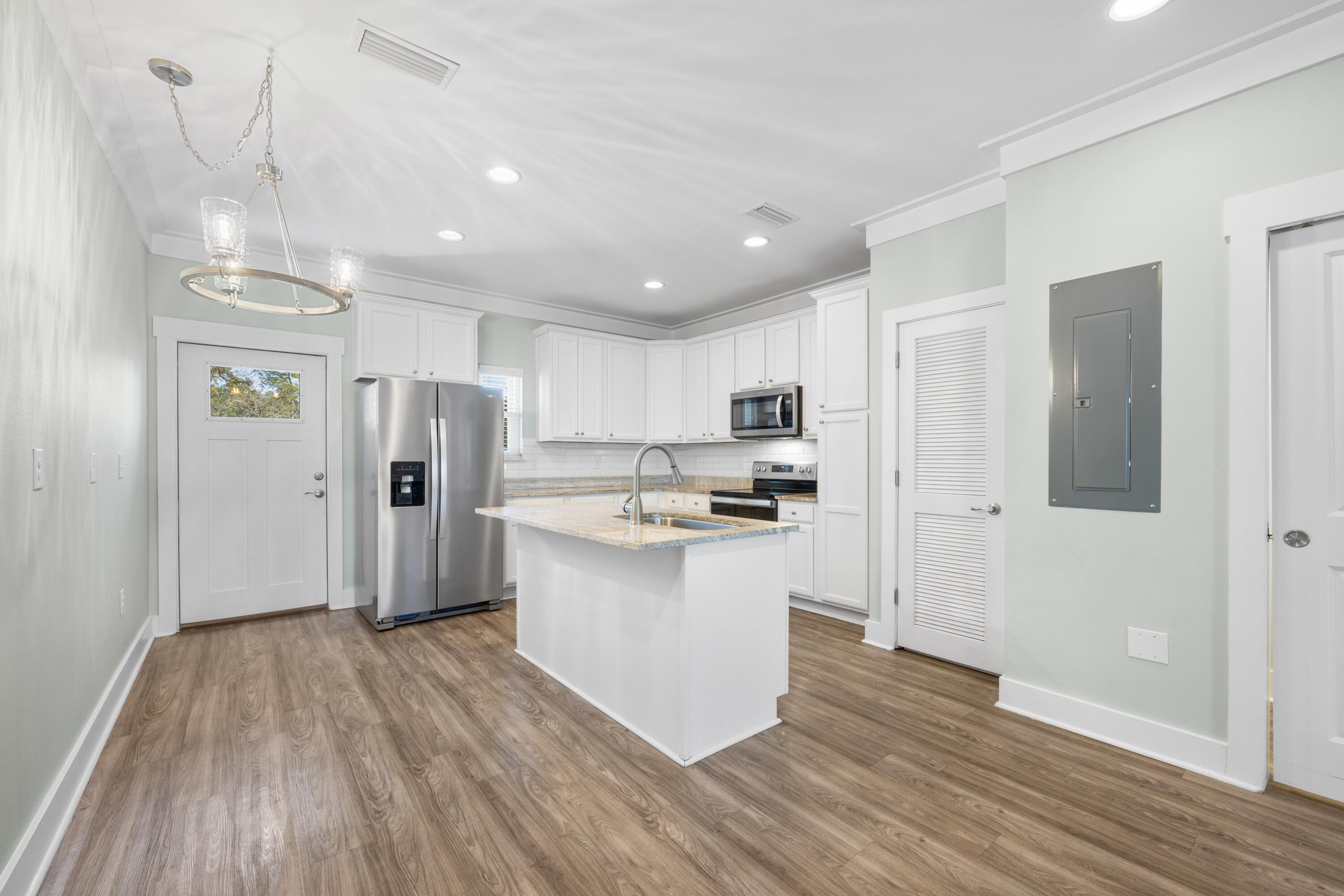 62 North Sand Palm Road Freeport, FL 32439 - Photo 5 of 50 602A8370-2