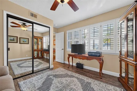 $1,095,000 | 6105 Avenida De Castillo, Long Beach, CA 90803