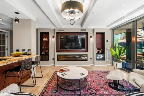 $549,000 | 7141 East Rancho Vista Drive, Unit 2014, Scottsdale, AZ 85251