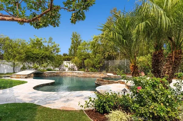 $18,950 | 4170 Prado De Los Zorros, Calabasas, CA 91302