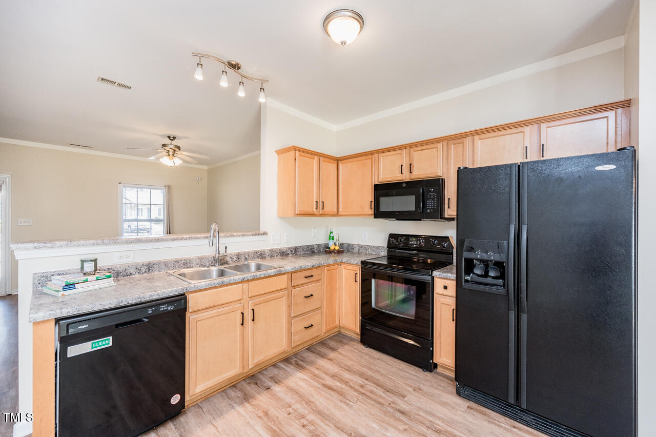 4011 Volkswalk Place Raleigh, NC 27610 - Photo 12 of 34 4011 Volkswalk-15
