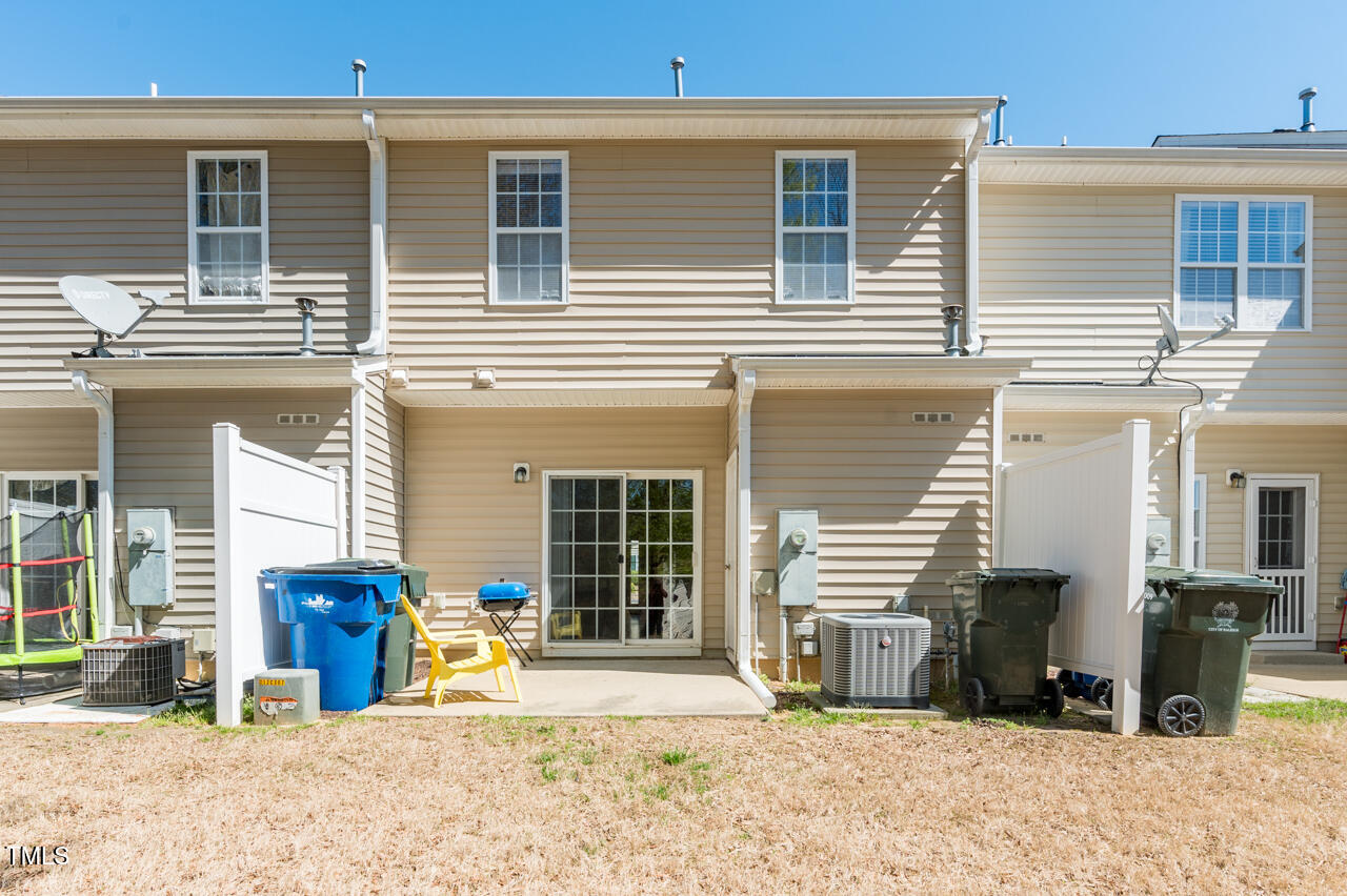 4011 Volkswalk Place Raleigh, NC 27610 - Photo 29 of 34 4011 Volkswalk-21