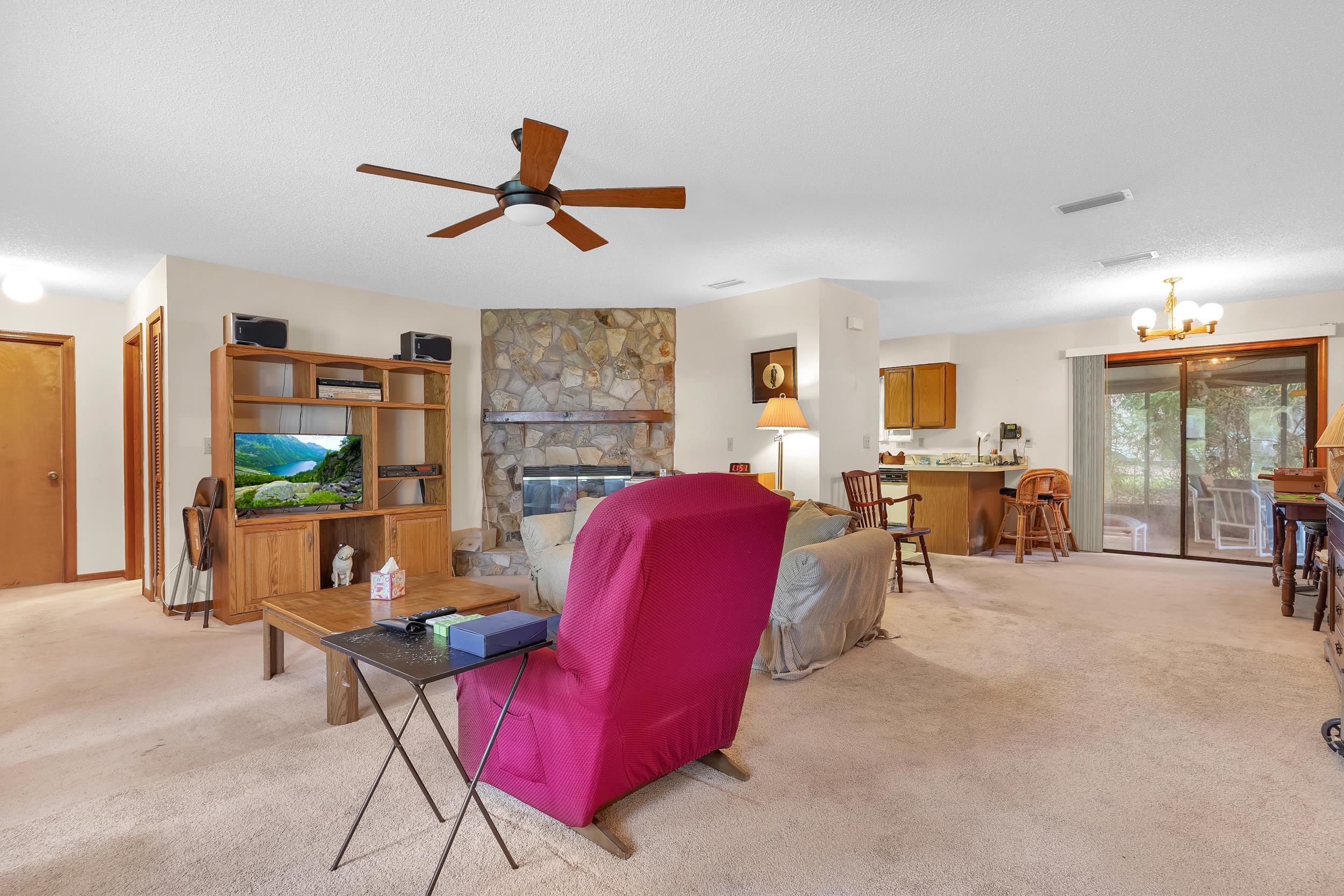 426 Jasmine Road St. Augustine, FL 32086 - Photo 5 of 18 a living room with furniture and a flat screen tv