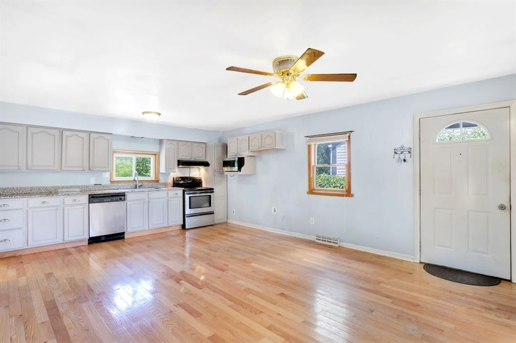 20 Krepps Road Ambridge, PA 15003 - Photo 5 of 22
