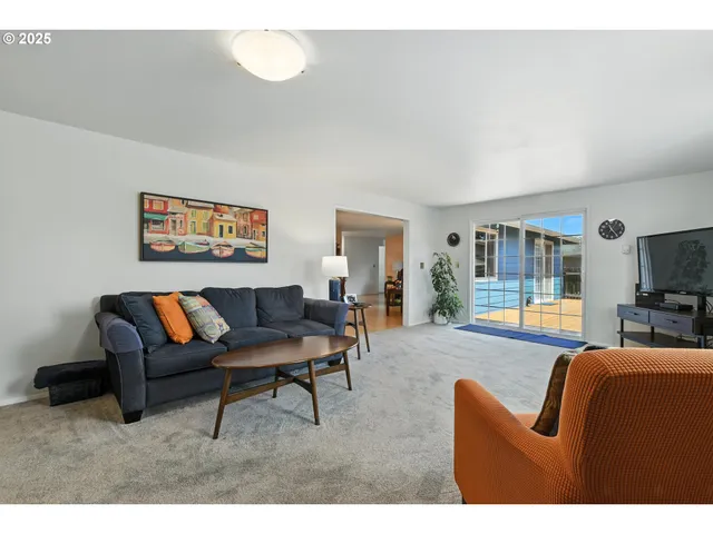 $439,900 | 2102 35th Avenue, Longview, WA 98632