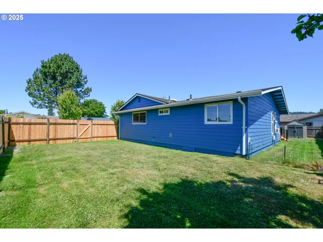 $439,900 | 2102 35th Avenue, Longview, WA 98632