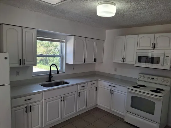 $1,600 | 3790 141st Place North, Unit A, Largo, FL 33771