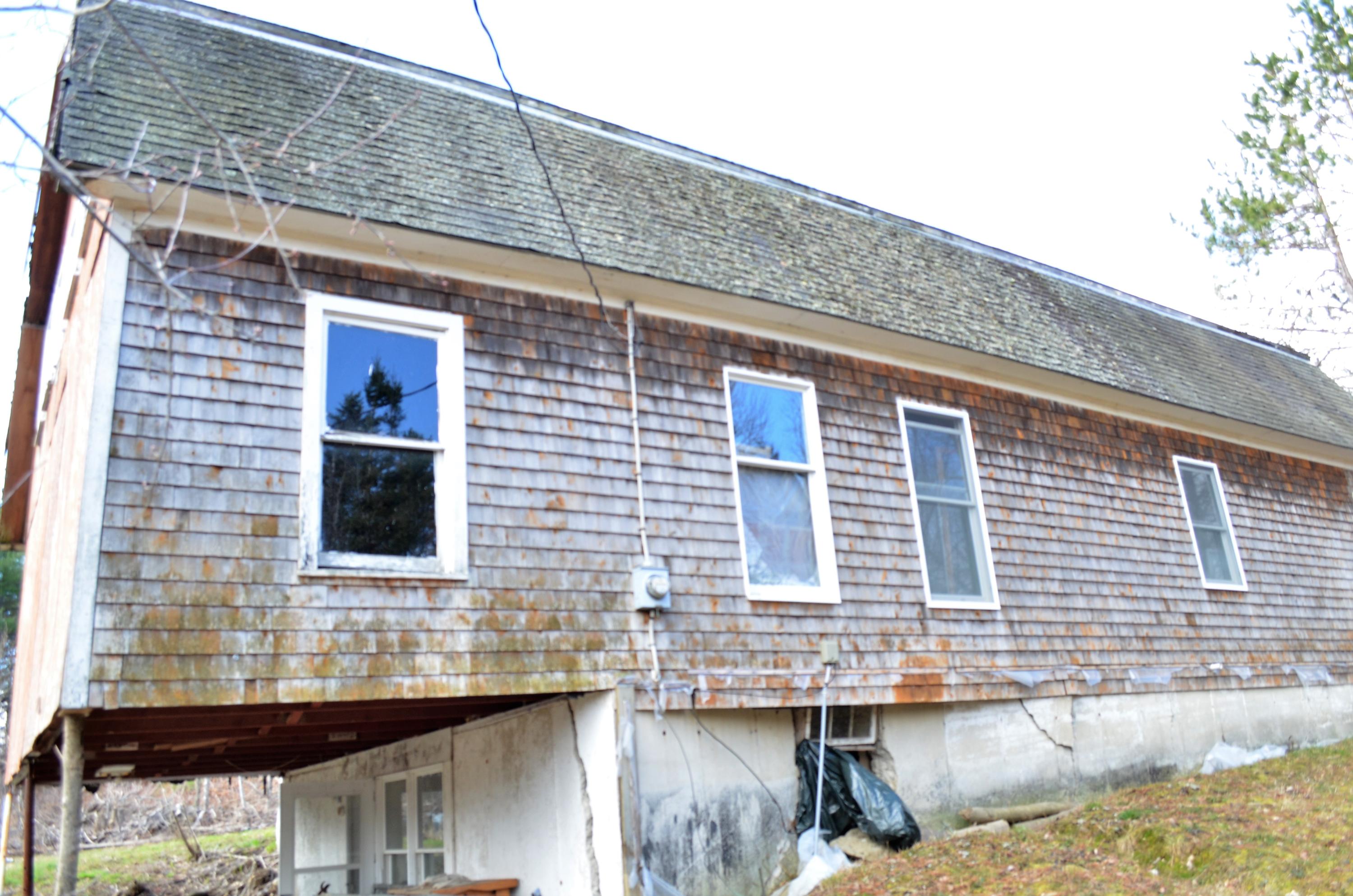 86 Carmel Road South Hampden, ME 04444 - Photo 4 of 21 DSC_0045