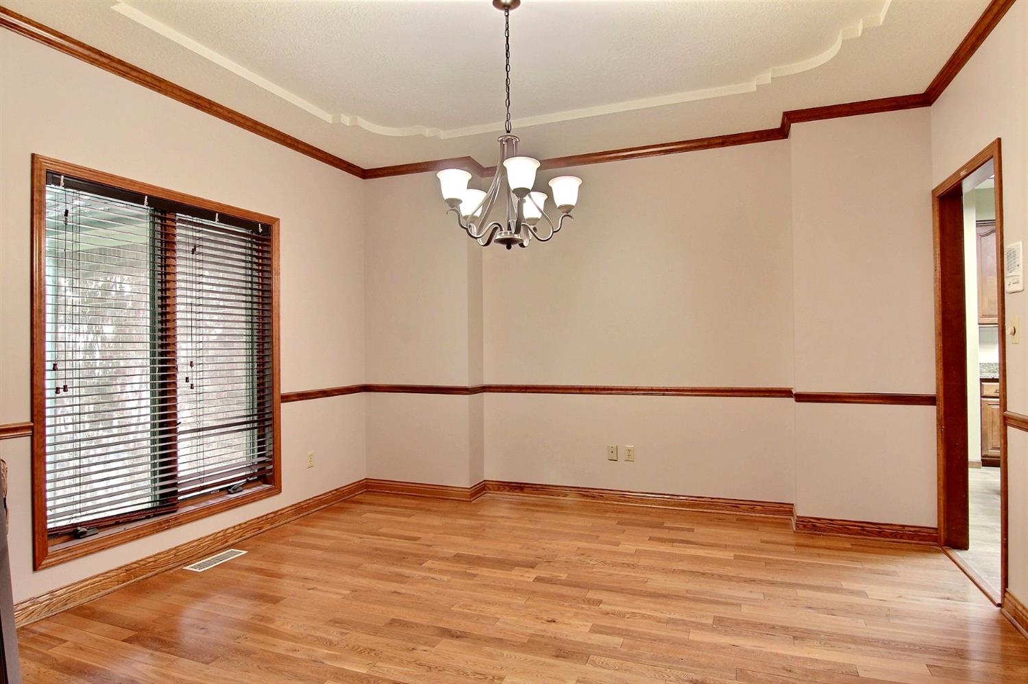 12303 South Williams Court Crown Point, IN 46307 - Photo 3 of 10 1500x999