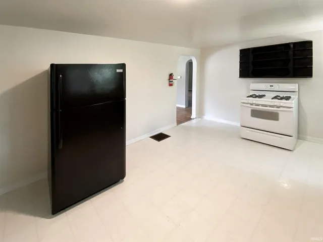 $2,660 | 1114 South Woodlawn Avenue, Bloomington, IN 47401