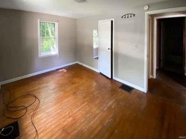 $2,660 | 1114 South Woodlawn Avenue, Bloomington, IN 47401