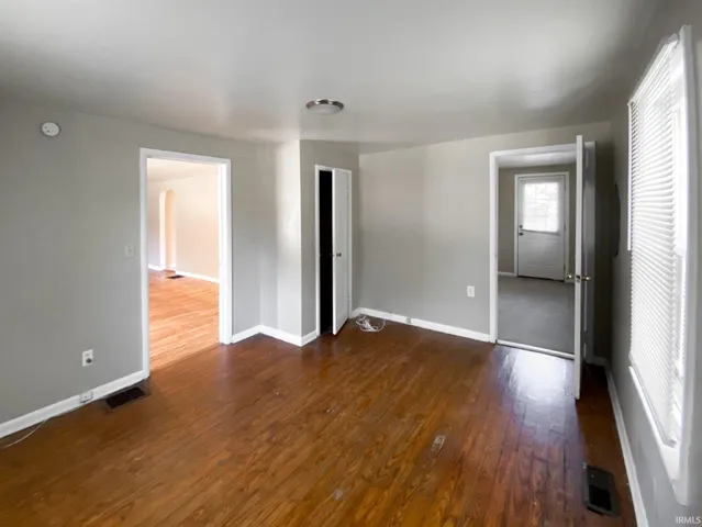 $2,660 | 1114 South Woodlawn Avenue, Bloomington, IN 47401