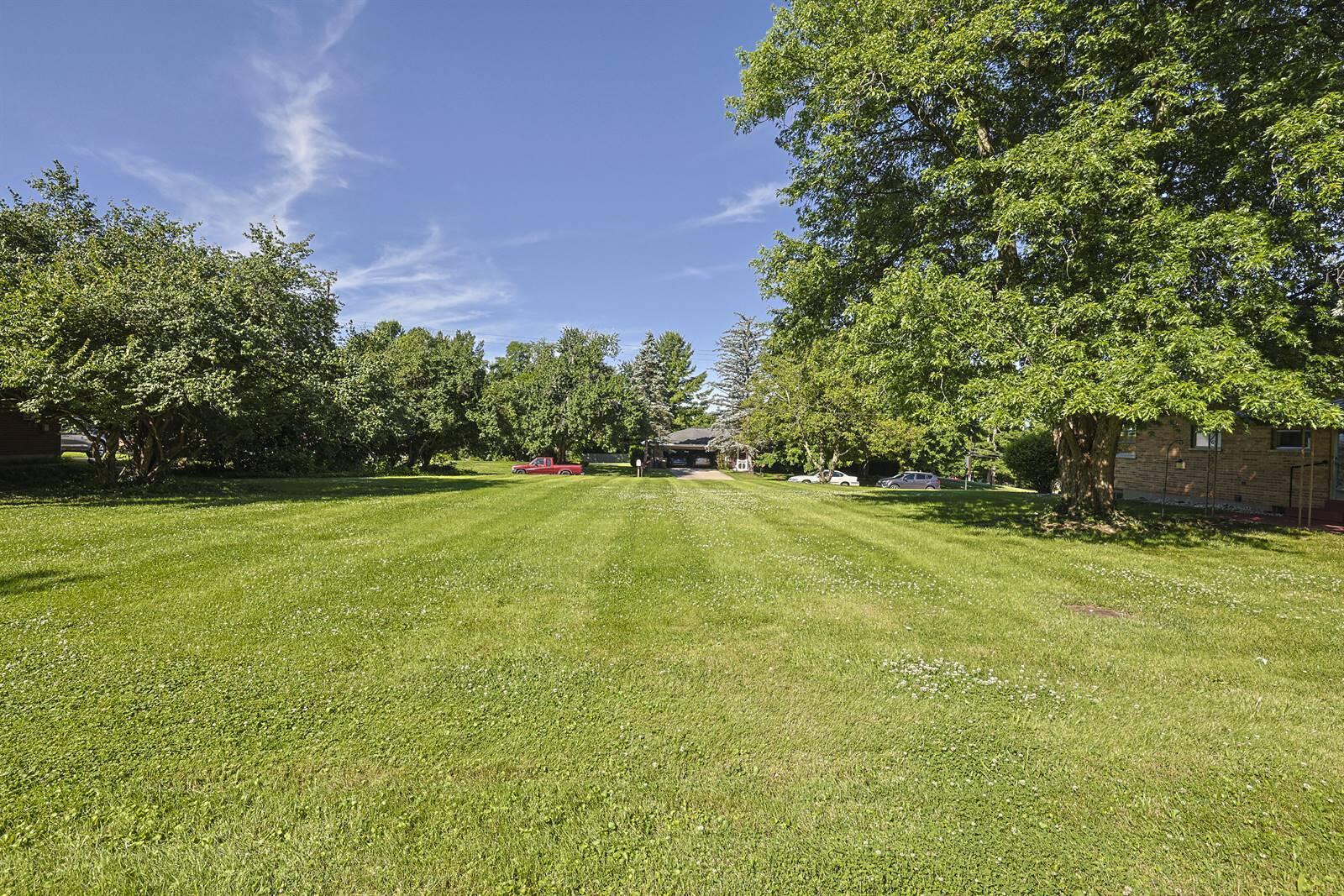 2559 Amsterdam Road Fort Mitchell, KY 41017 - Photo 31 of 34 031-Yard-3