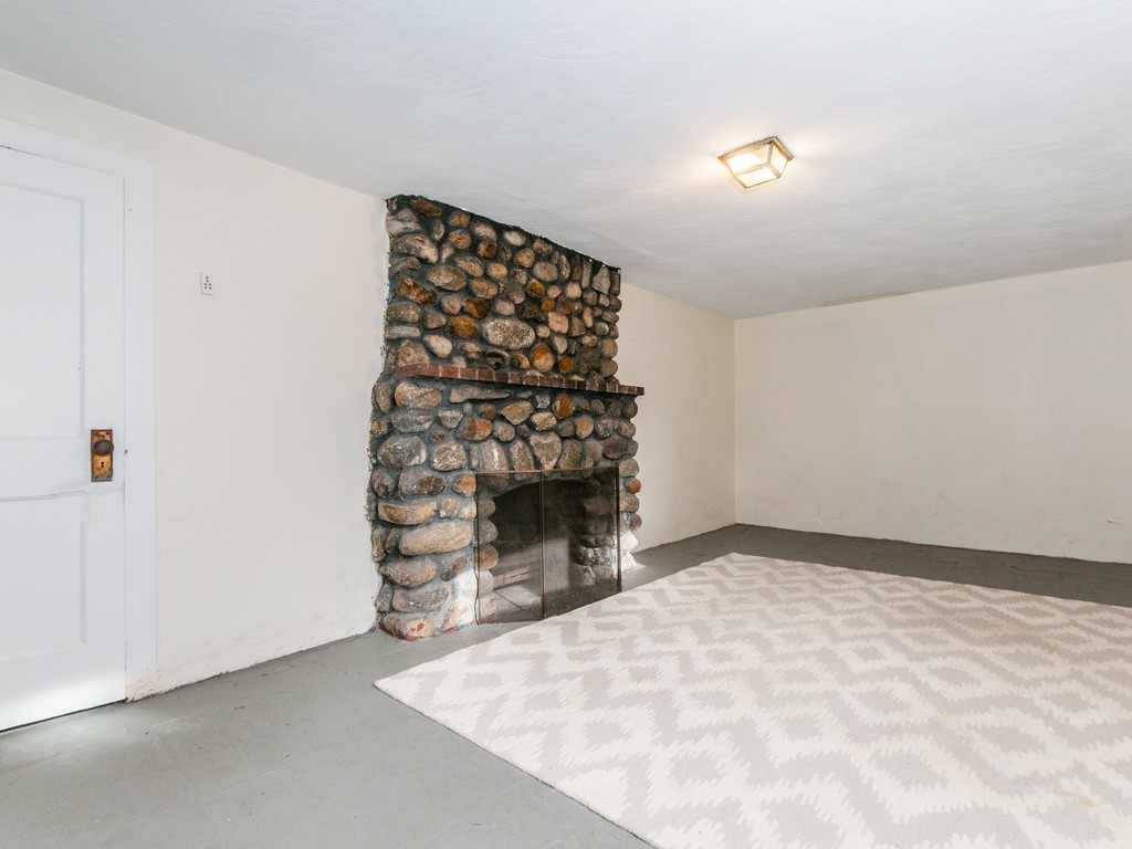 18 Sunset Road Waltham, MA 02451 - Photo 17 of 23 Gallery Image 17