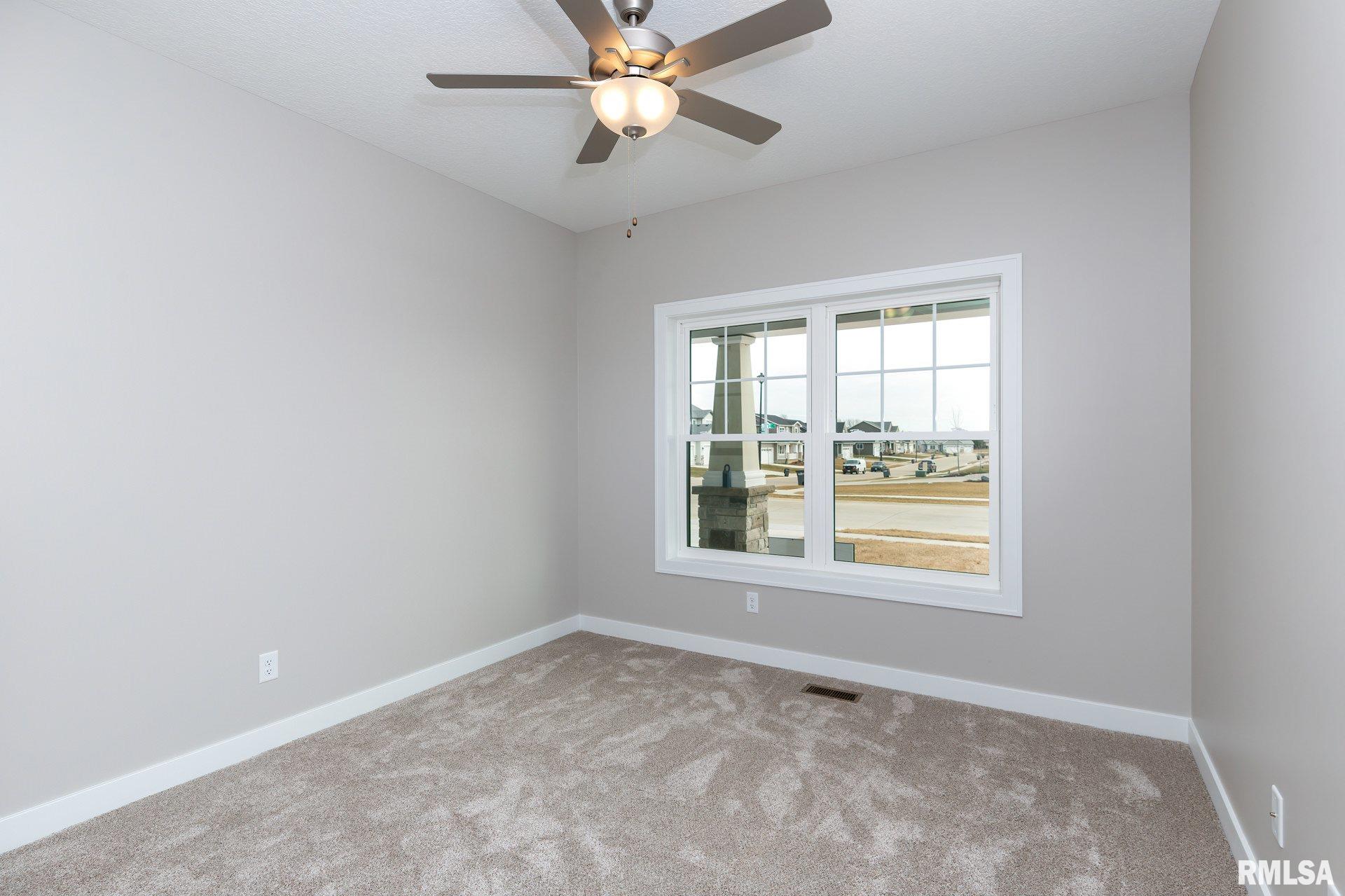 5588 Emily Road Bettendorf, IA 52722 - Photo 14 of 29 Gallery Image 14