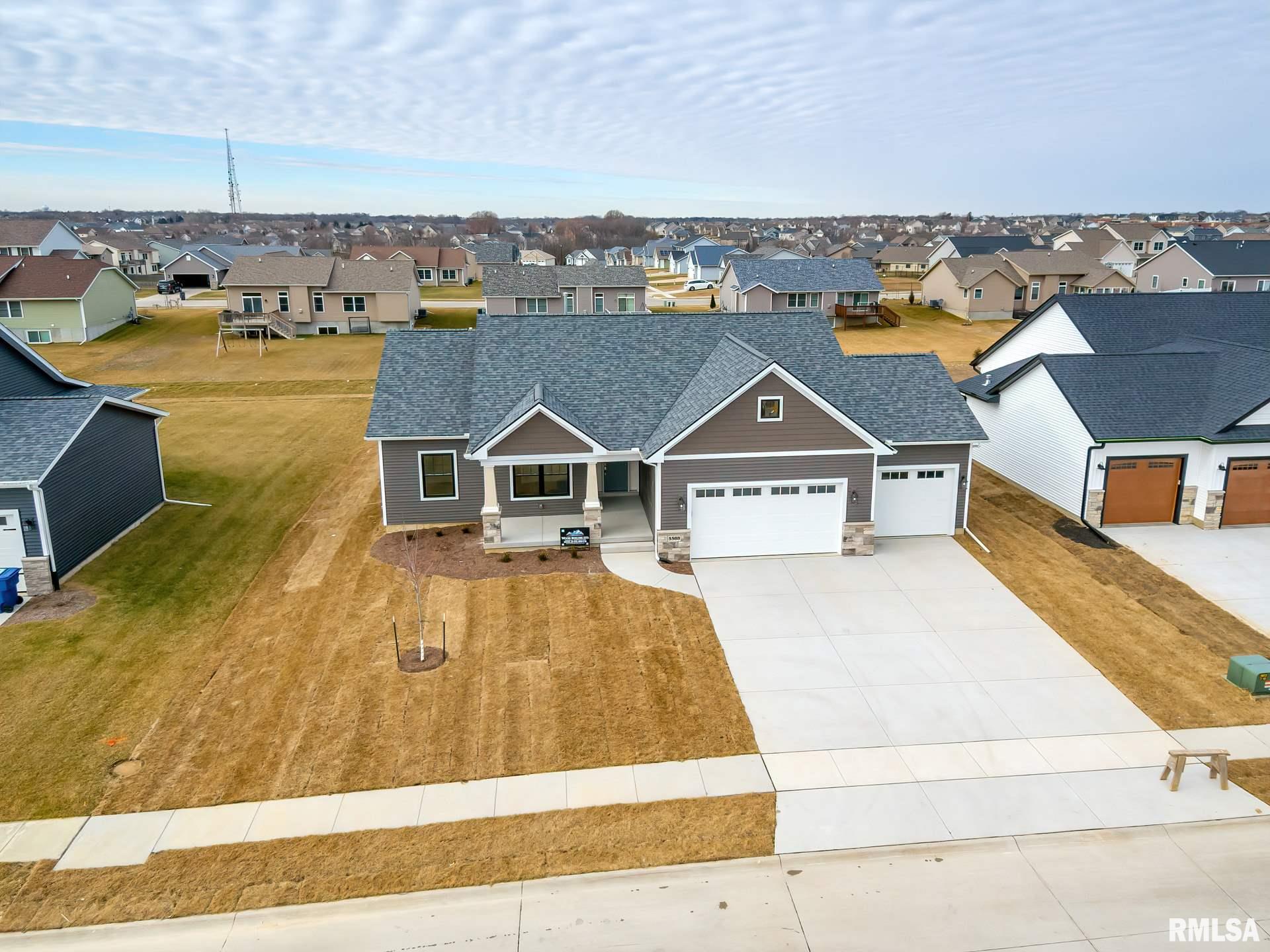 5588 Emily Road Bettendorf, IA 52722 - Photo 27 of 29 Gallery Image 27
