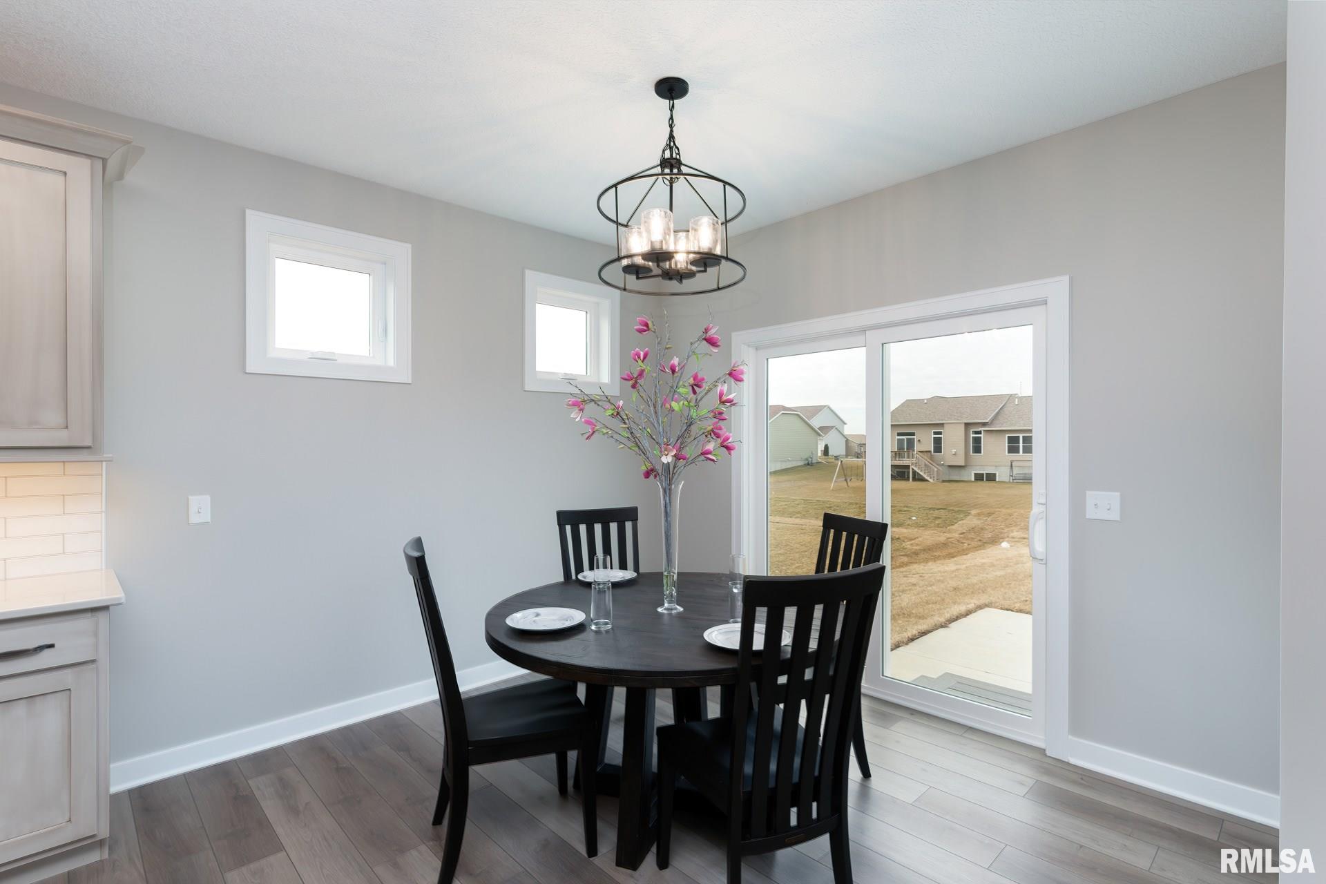 5588 Emily Road Bettendorf, IA 52722 - Photo 7 of 29 Gallery Image 7