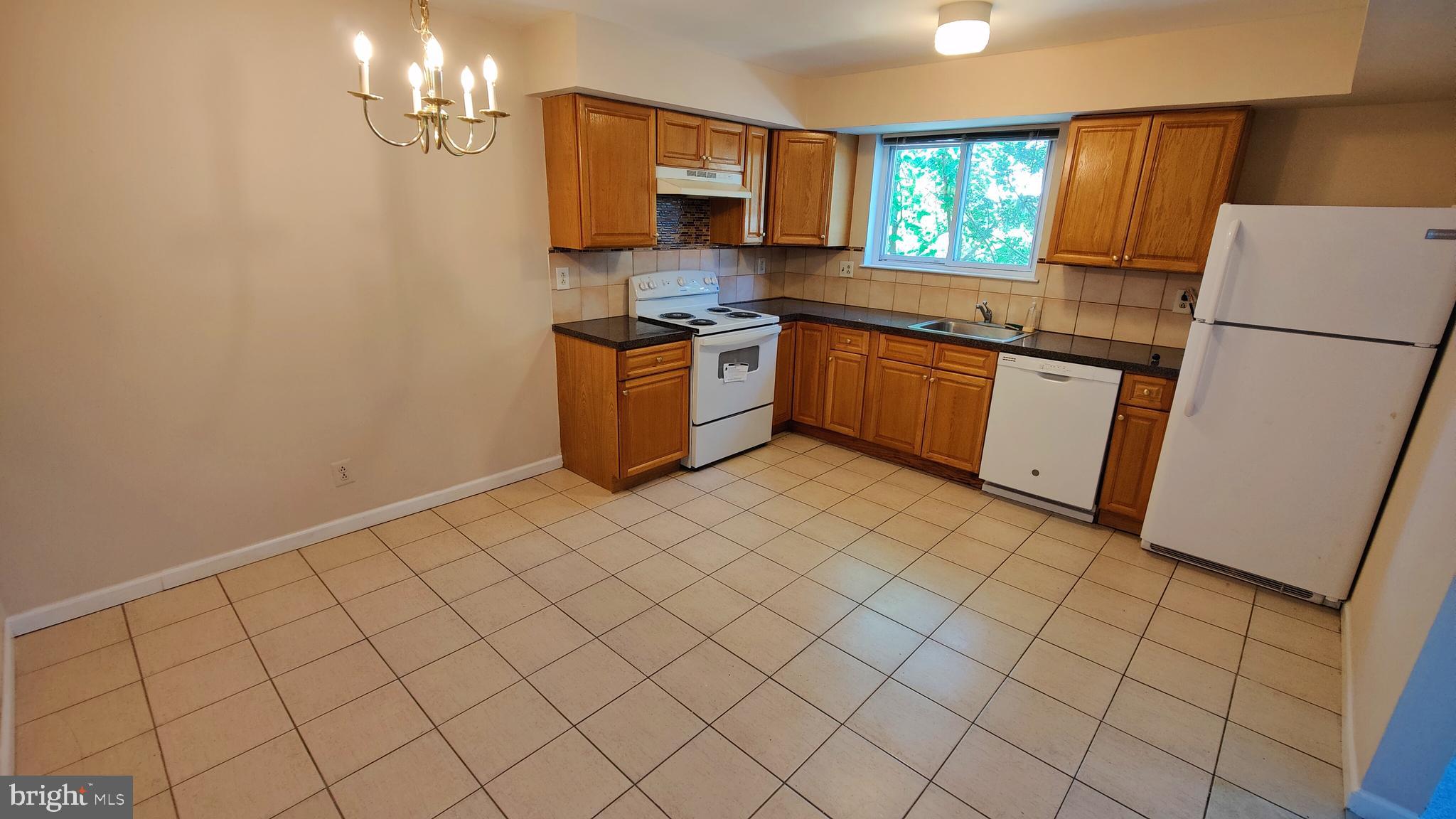 6 A Buttonwood Road Voorhees, NJ 08043 - Photo 6 of 15 Kitchen with Dinning Area