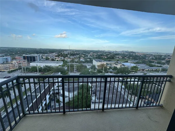 $2,200 | 4242 Northwest 2nd Street, Unit 1407, Miami, FL 33126