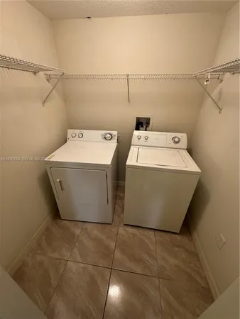 $2,200 | 4242 Northwest 2nd Street, Unit 1407, Miami, FL 33126