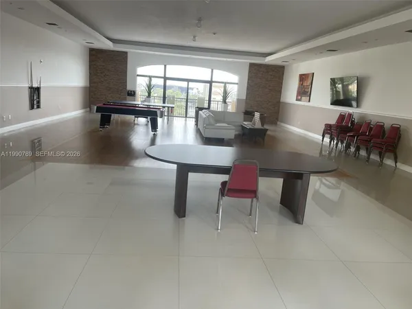 $2,200 | 4242 Northwest 2nd Street, Unit 1407, Miami, FL 33126