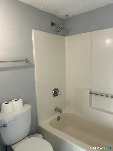 $1,700 | 82 Crown Knoll Court, Unit 152, Groton, CT 06340