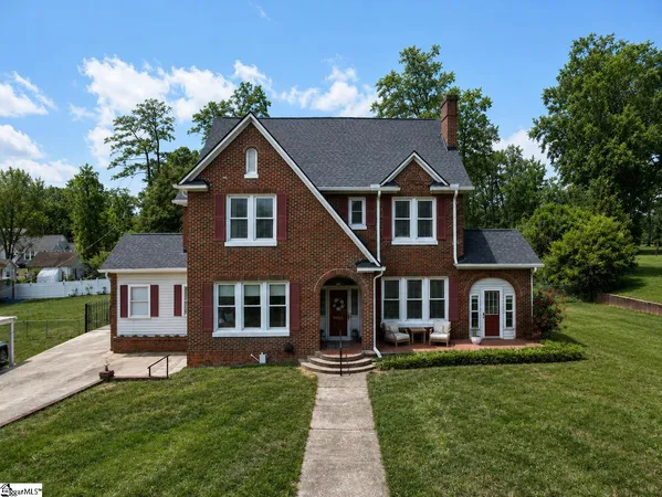$399,900 | 906 College Drive, Gaffney, SC 29340