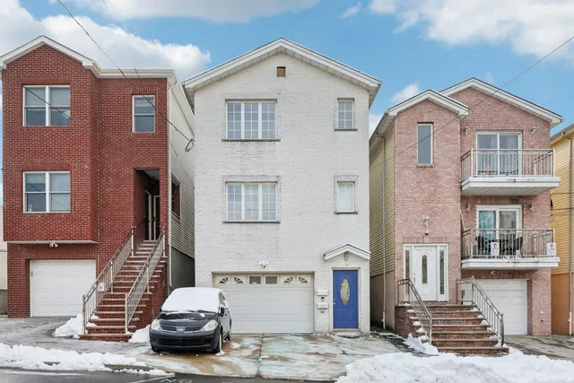 $2,600 | 19 Cliff Street, Unit 2, Jersey City, NJ 07306