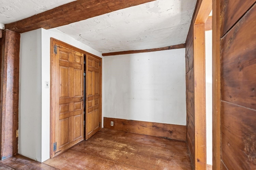 29-31 Circle Street Marblehead, MA 01945 - Photo 15 of 37