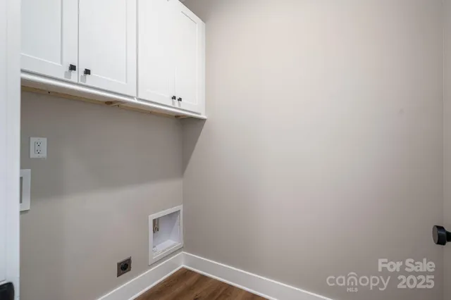 a close up of a microwave