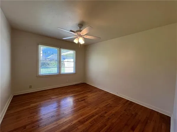 $2,400 | 317 West 24th Avenue, Covington, LA 70433