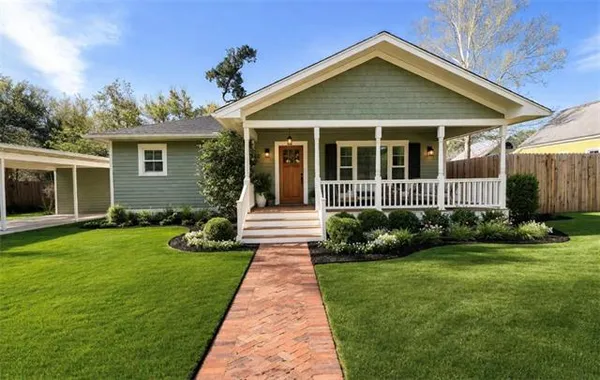 $2,400 | 317 West 24th Avenue, Covington, LA 70433