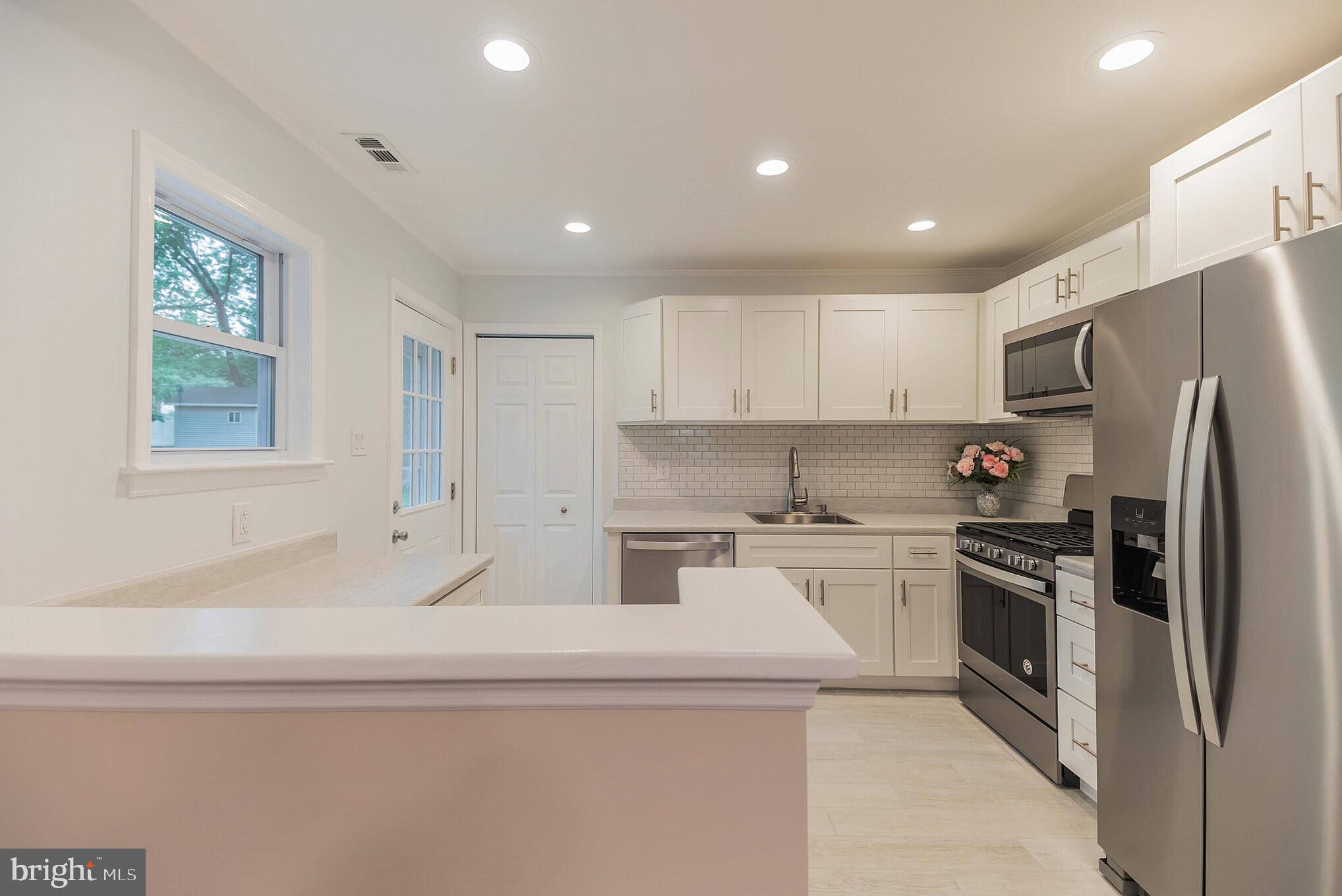 815 Walnut Avenue Lindenwold, NJ 08021 - Photo 14 of 30 Gallery Image 14