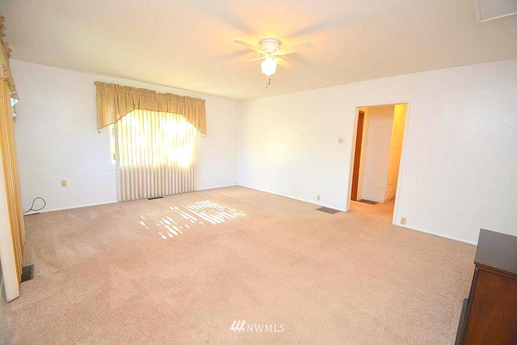 4623 Gay Road East Tacoma, WA 98443 - Photo 11 of 25