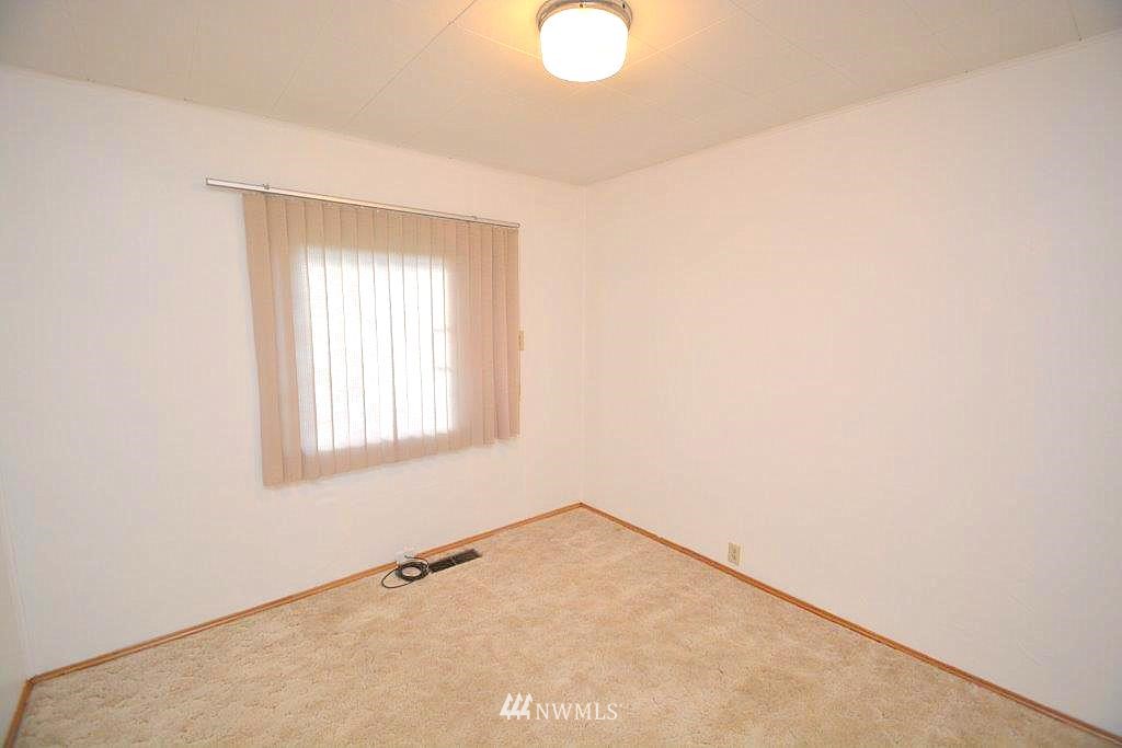 4623 Gay Road East Tacoma, WA 98443 - Photo 14 of 25