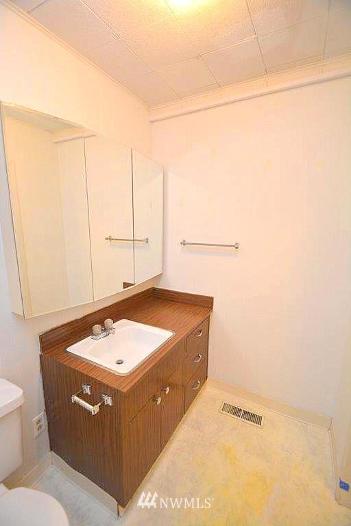 4623 Gay Road East Tacoma, WA 98443 - Photo 15 of 25