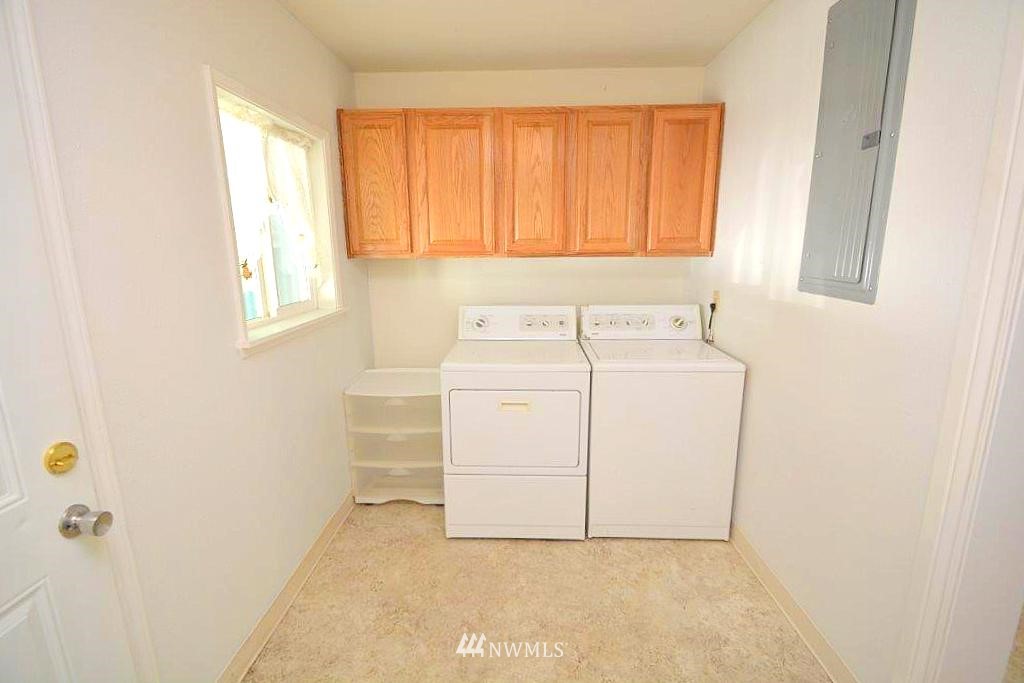 4623 Gay Road East Tacoma, WA 98443 - Photo 8 of 25